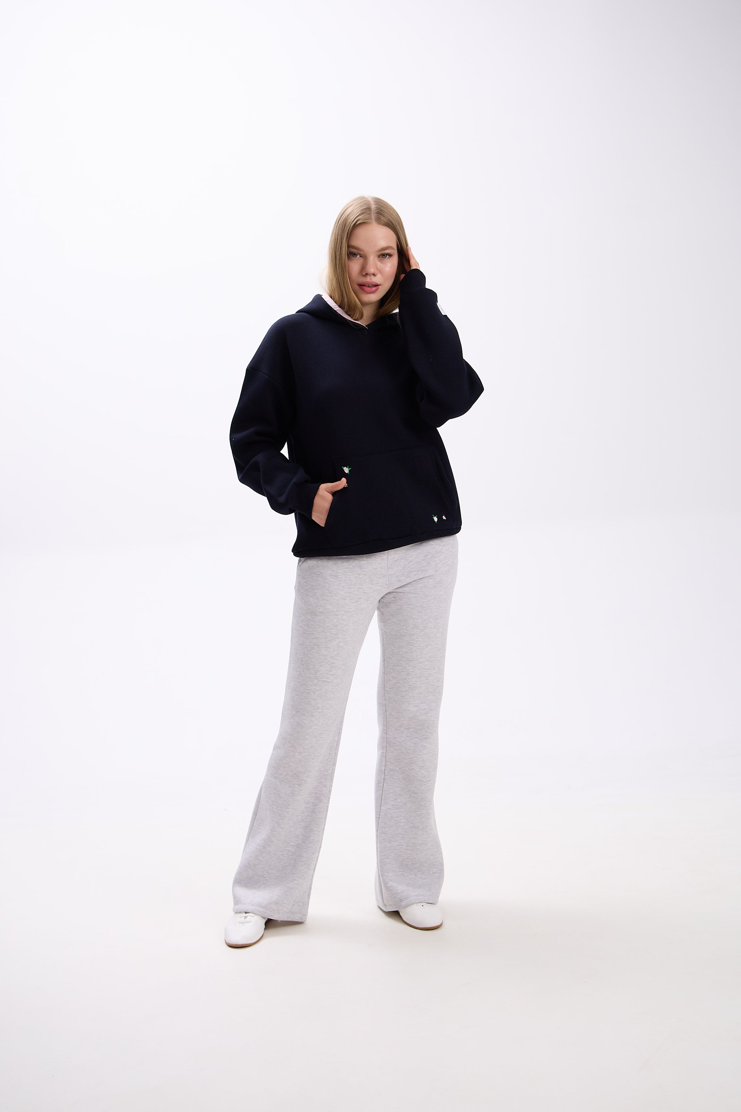 Hamptons Hoodie - Stay Close
